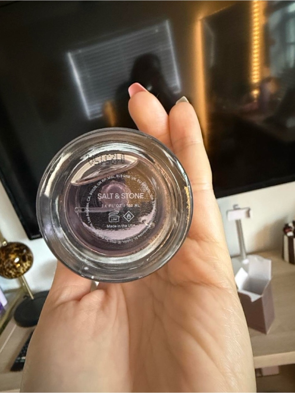 Salt & stone black rose & oud perfume - Picture 3 of 3